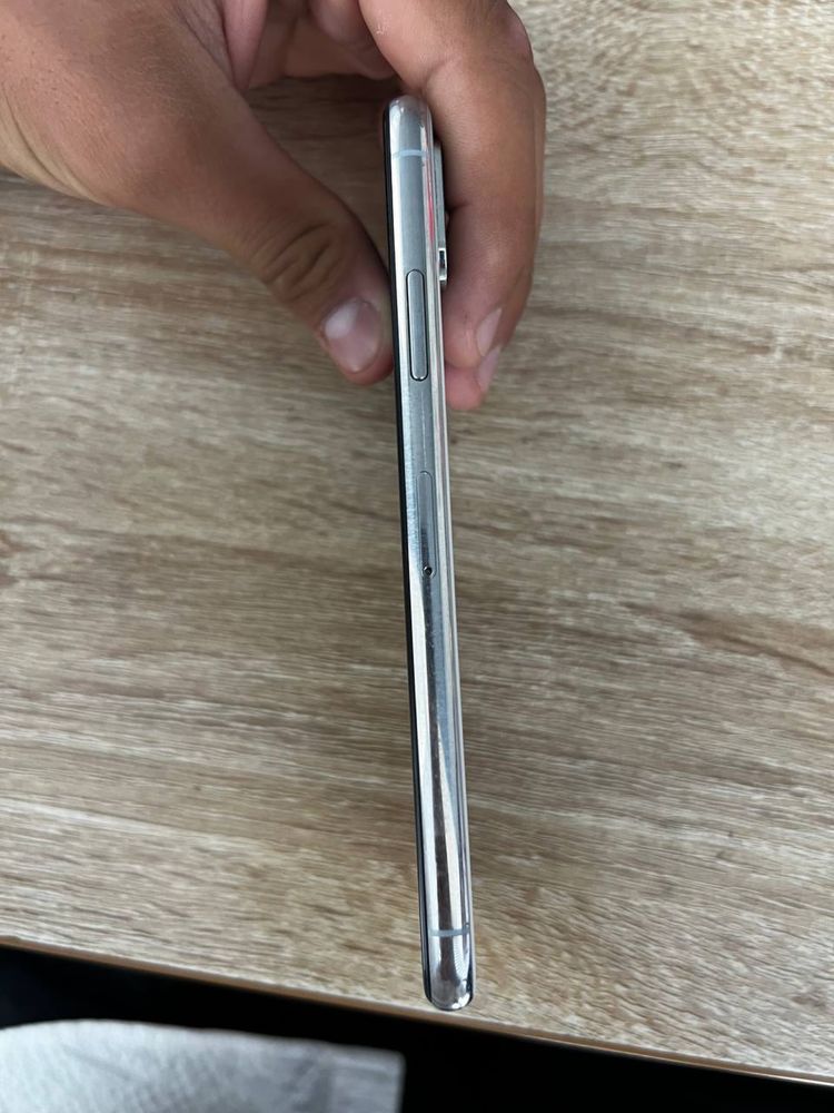 iphone XS RU/A ideal