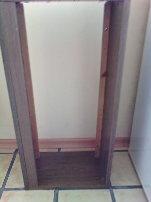 бяло шкафче и модул за етажерка