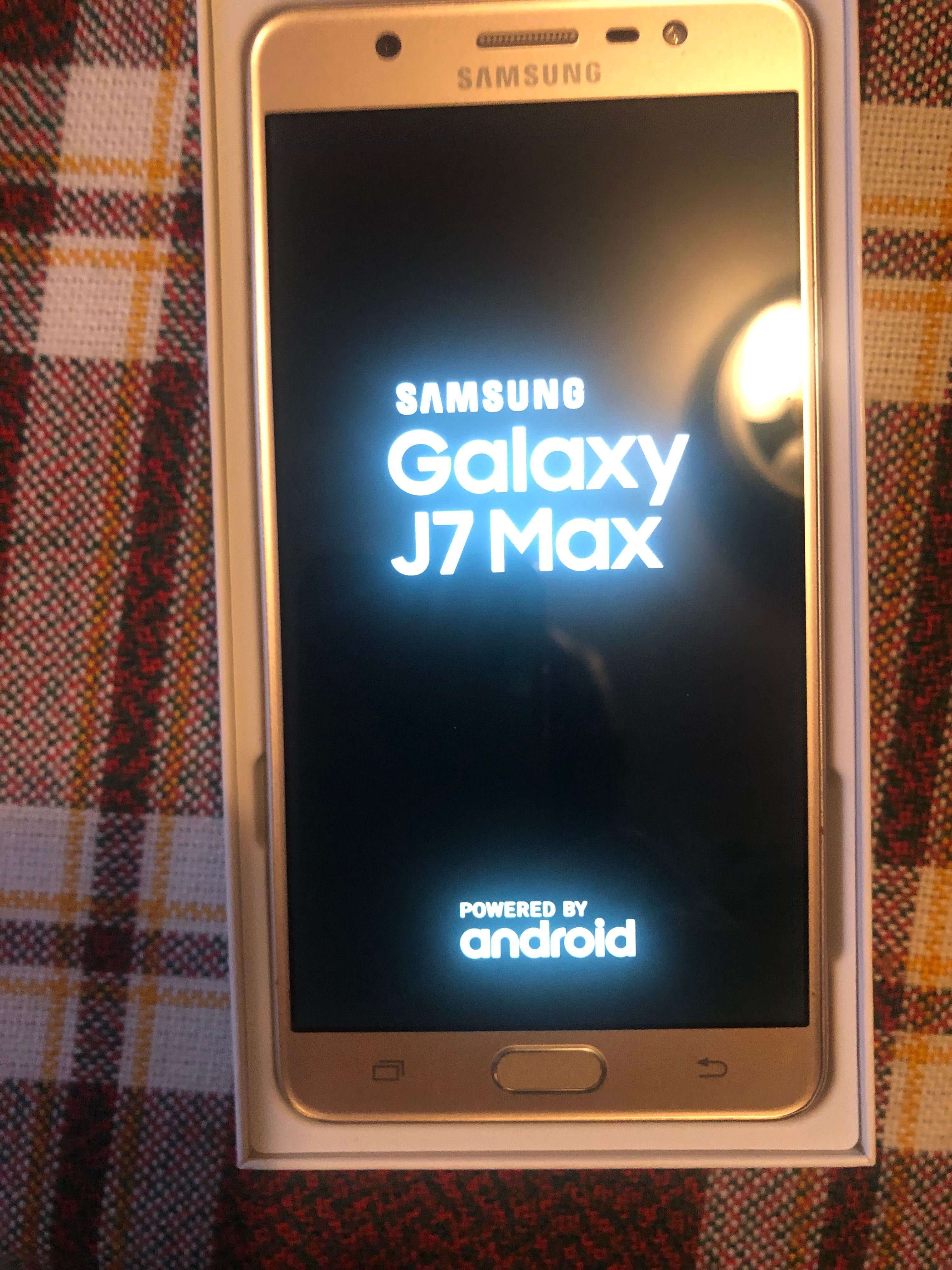 Vânzare telefon Samsung Galaxy J 7 Max