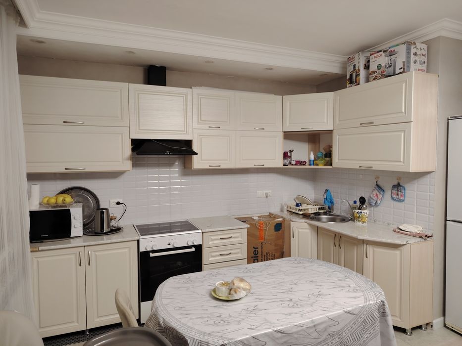 Кухонный гарнитур 40000 тг