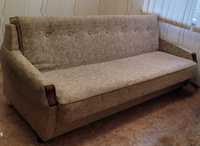 Продам б/у диван и два кресла