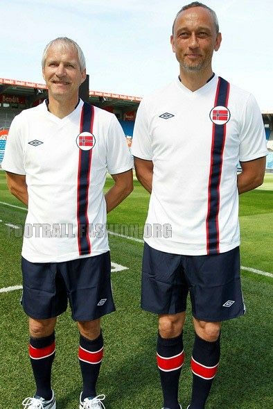 UMBRO : Norway Away Shirt 2012/13 - Норвегия размер Л / Оригинал