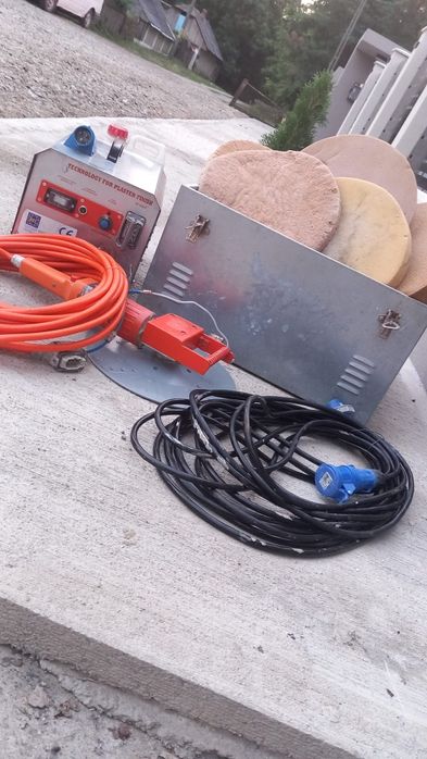 Vând mașină de fragasat tingiu