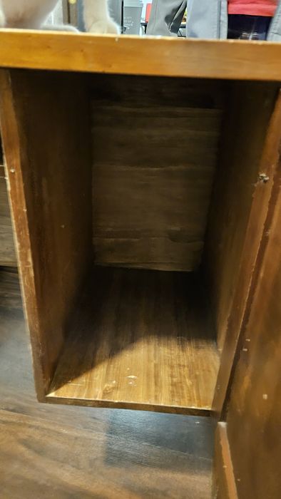 Vand birou din lemn masiv