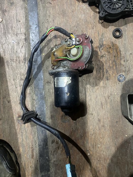 Мерседес 202 моторчик дворника