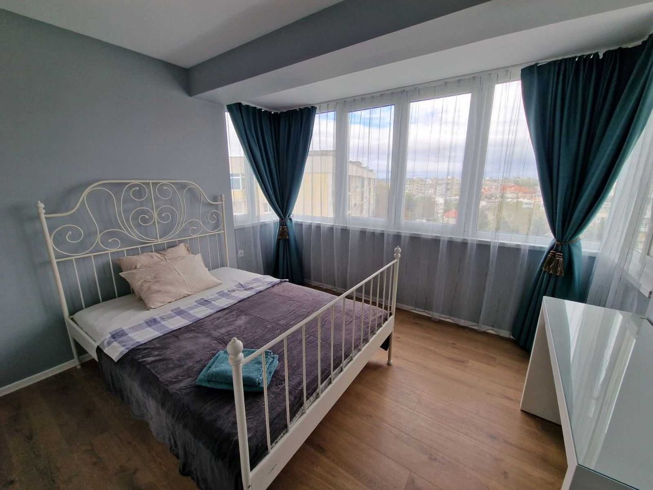 Продава се Тристаен апартамент в Велико Търново, Бузлуджа - 80 кв.м за 3175 €/кв.м - Снимка #5