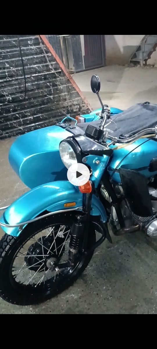 Ural mototosikl sotiladi