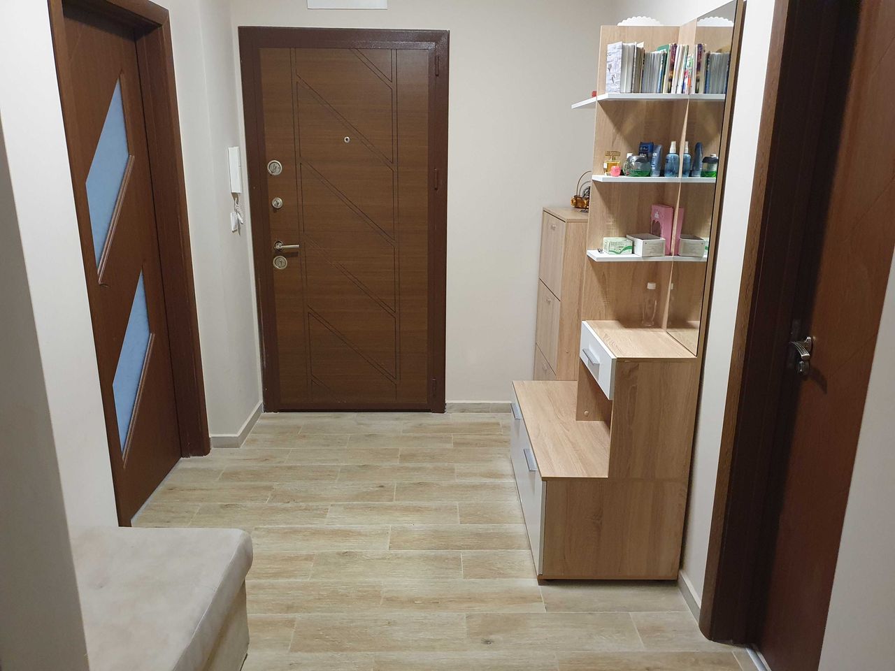 Продава се Тристаен апартамент в Димитровград - 92 кв.м за 1192 €/кв.м - Снимка #9