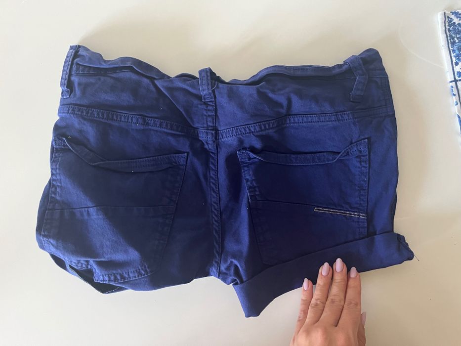 Blugi scurti bleumarin