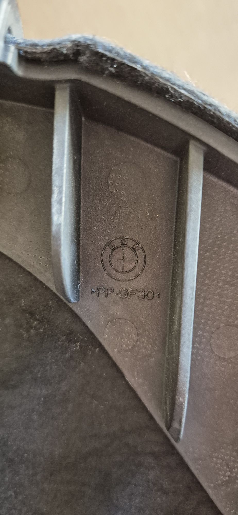 Задна кора за багажник BMW 1 F20/F21 (6 966 715)