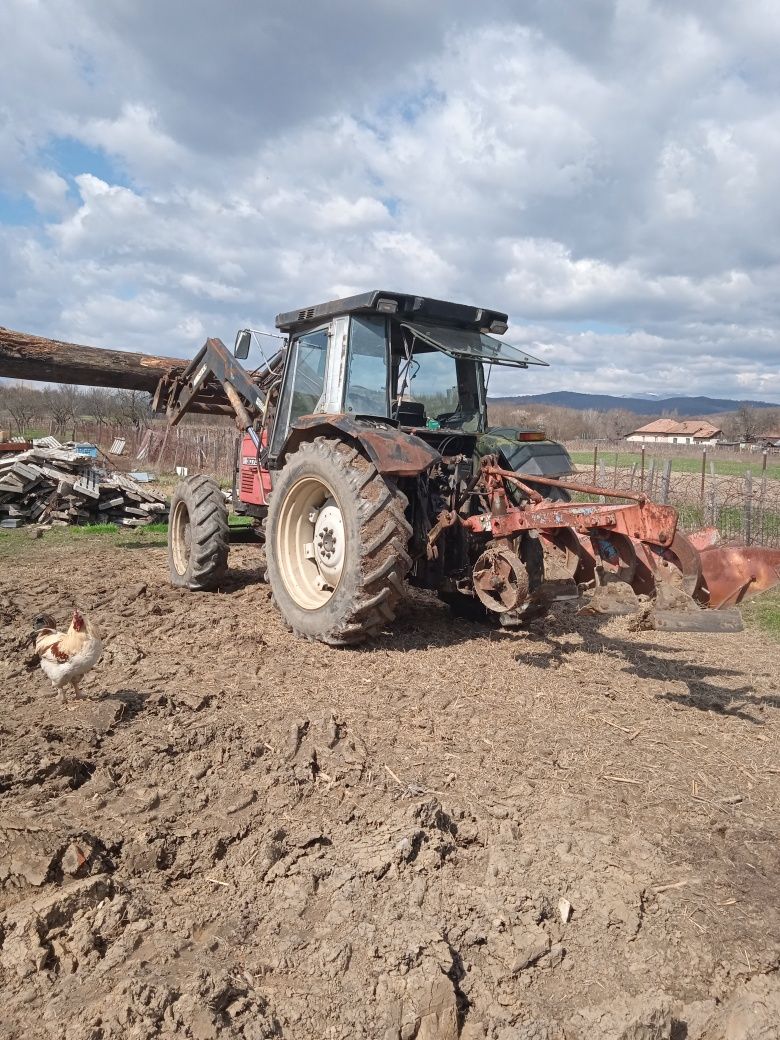 Vând tractor Massey Ferguson 3070 s-au schimb cu tractor U650