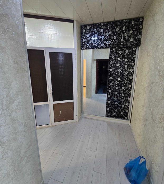 5 mkr somiyda kvartira oilaga ijaraga beriladi 1 qavat 2 xonalik