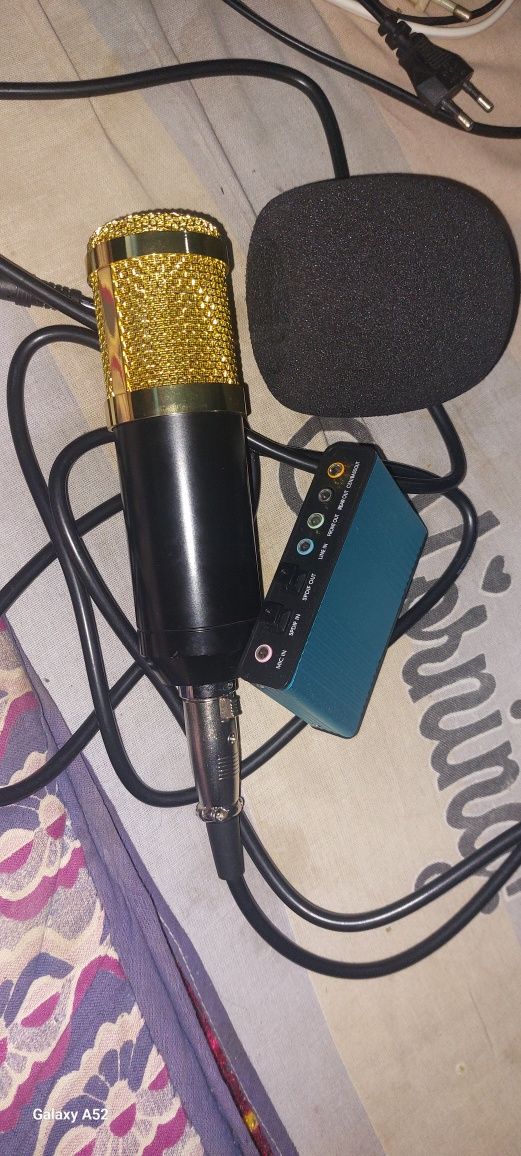 Studio mikrafoni sotiladi strim uchun