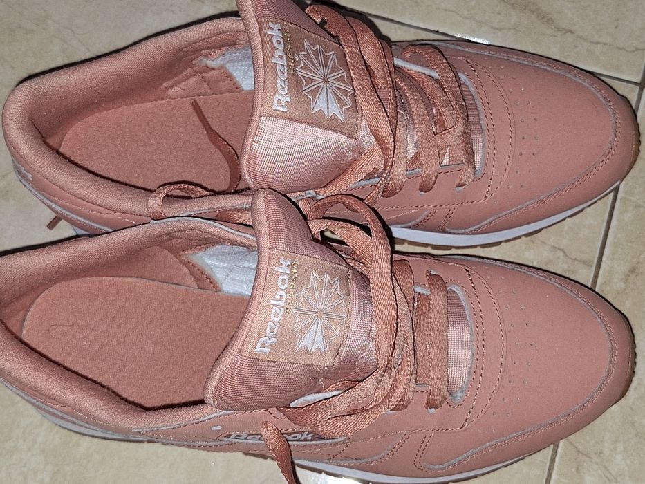 Маратонки за момиче