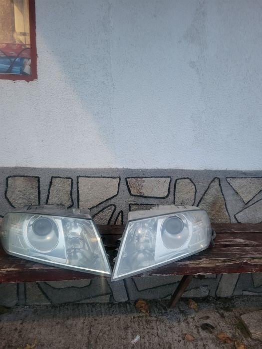 Фарове за Шкода октавия 2[фарове комплект]