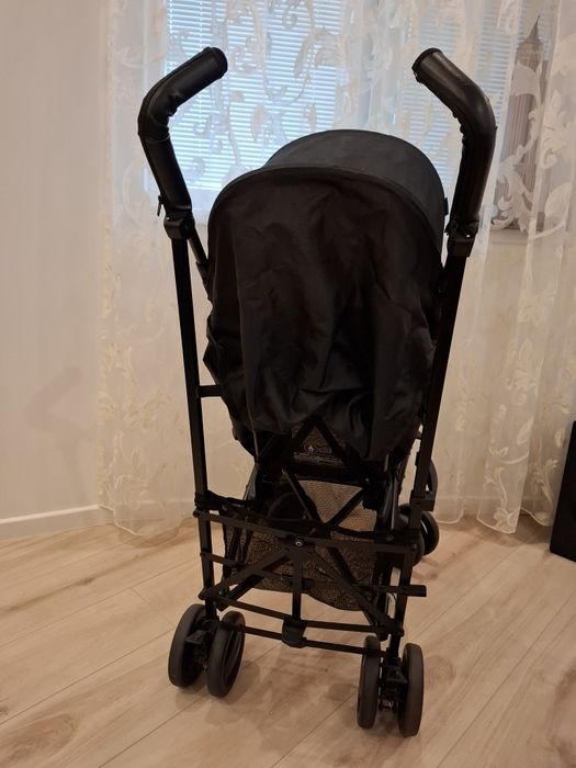 Компактна детска количка марка Chicco, модел London