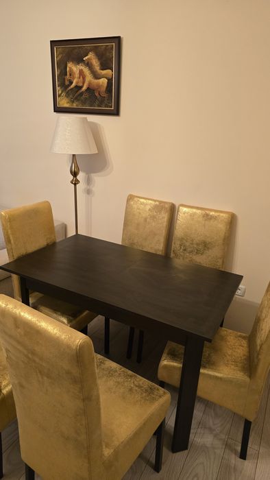 Masa dreptunghiulara extensibila cu 6 scaune