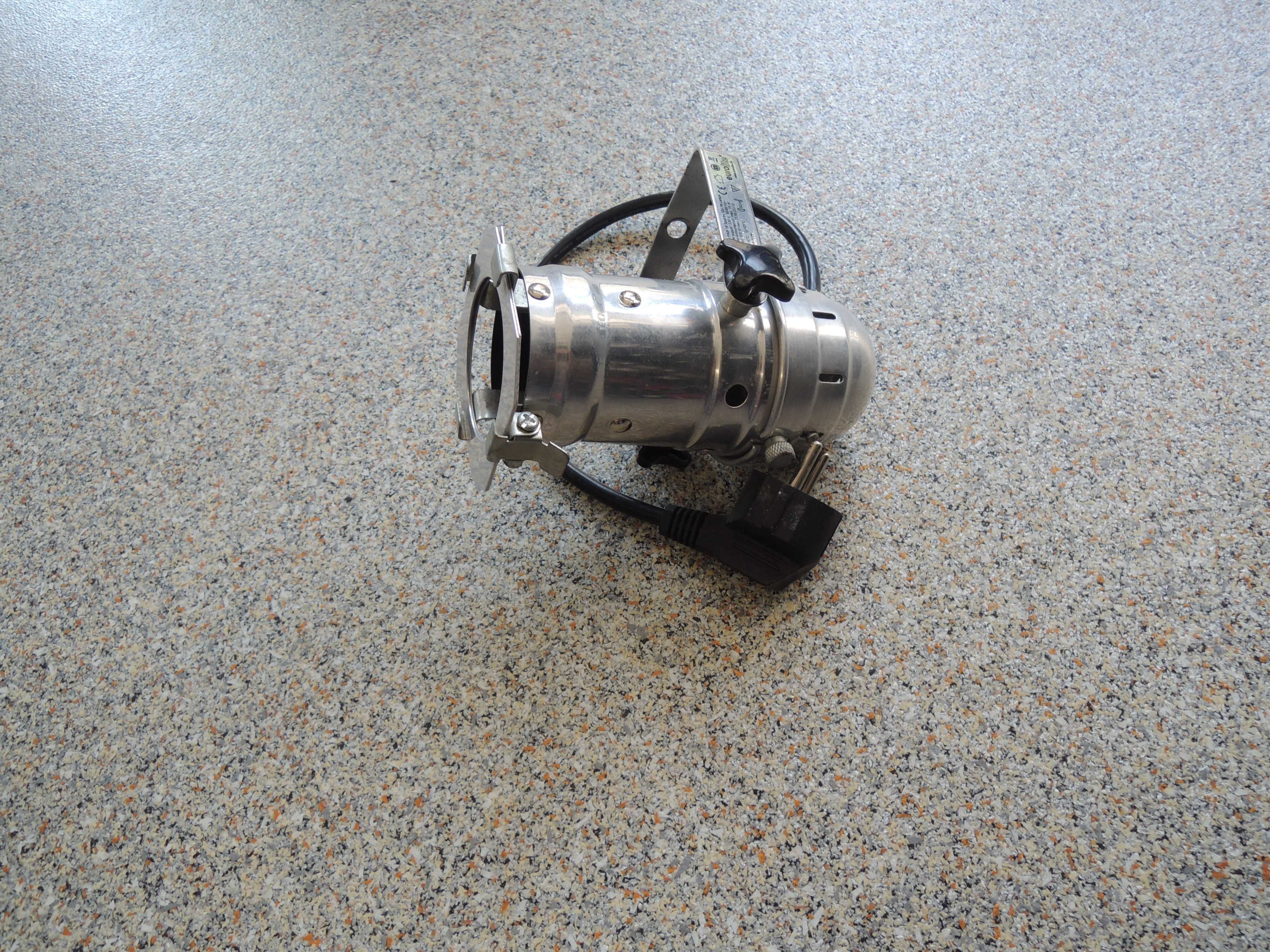 Proiectoare scena Par 56 FSY si Par-16 Spot