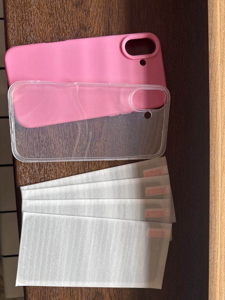 Калъфи и стъклени протектори за Iphone 16 plus