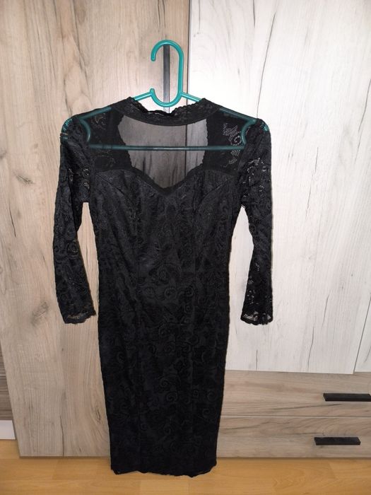 Черна официална рокля