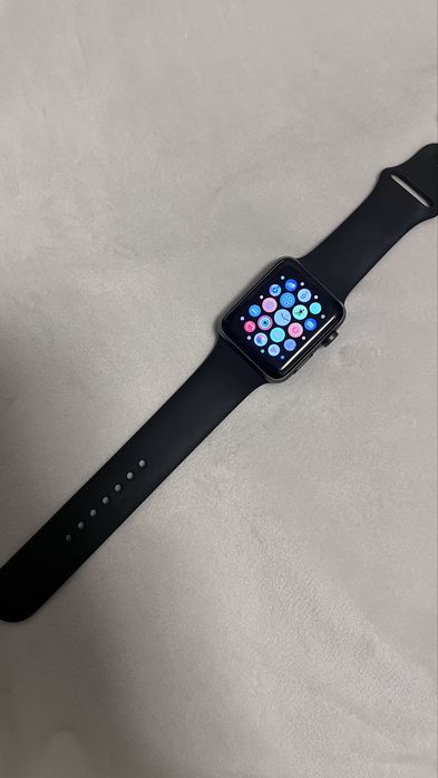 Apple Watch Series 3 (42 мм)