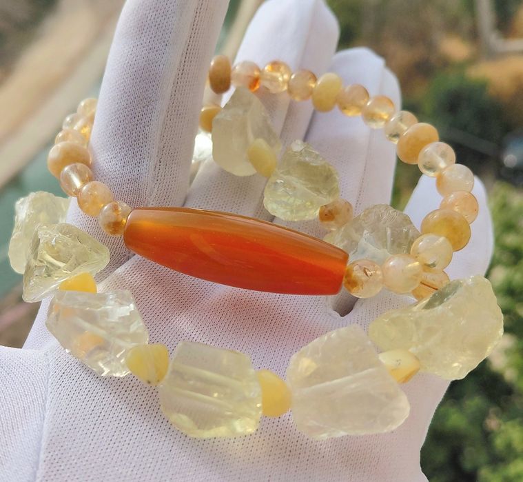 Браслеты из натуральных камней.