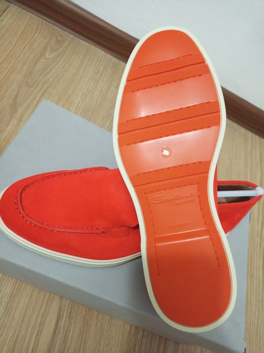 Vând pantofi Santoni noi