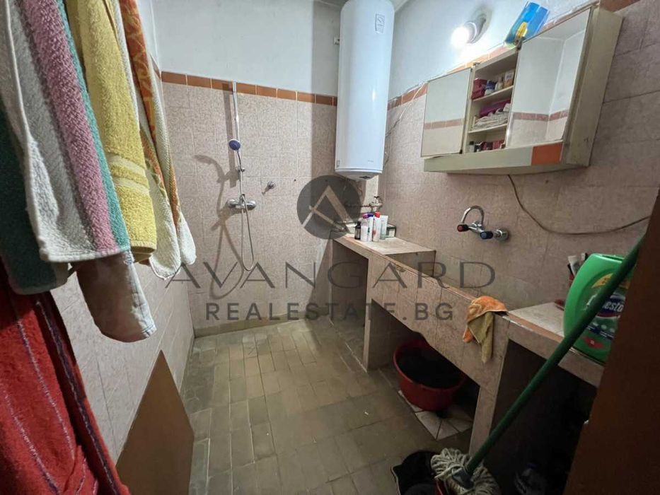 Продава се Тристаен апартамент в Пловдив, Кючук Париж - 88 кв.м за 1391 €/кв.м - Снимка #6