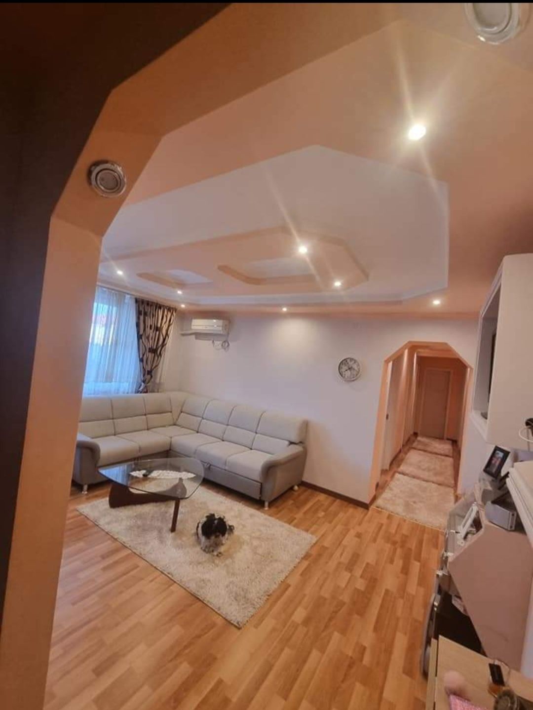 Apartament 4 camere in Motru(Gorj)