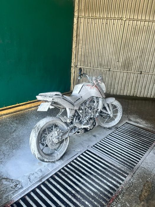 Vând KTM Duke 125 An 2013