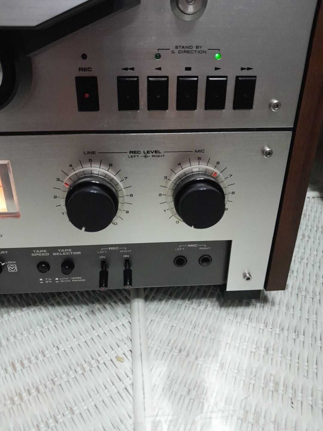 катушечный магнитофон AKAI GX-266D, как новый, в коробке