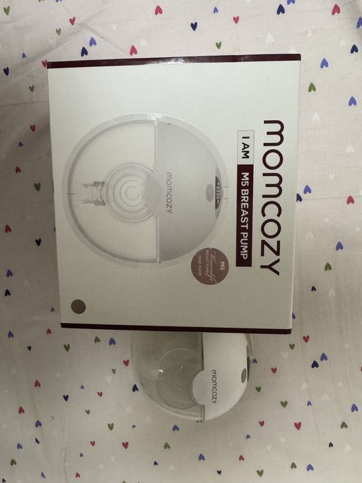 Продам молокоотсос Momcozy M5