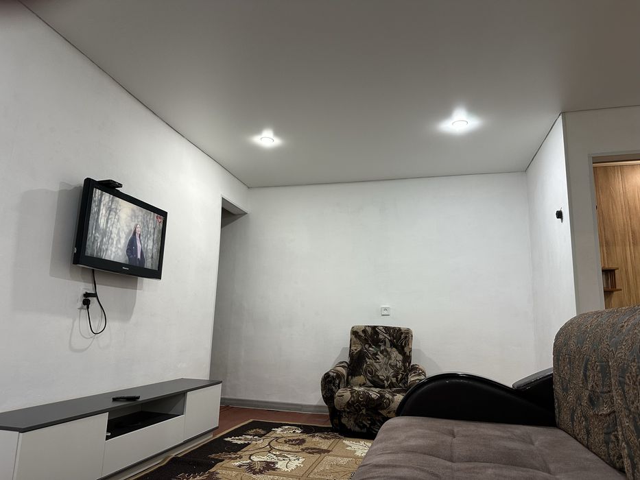 Кжби 2х комнатная 170000 комуналка включена