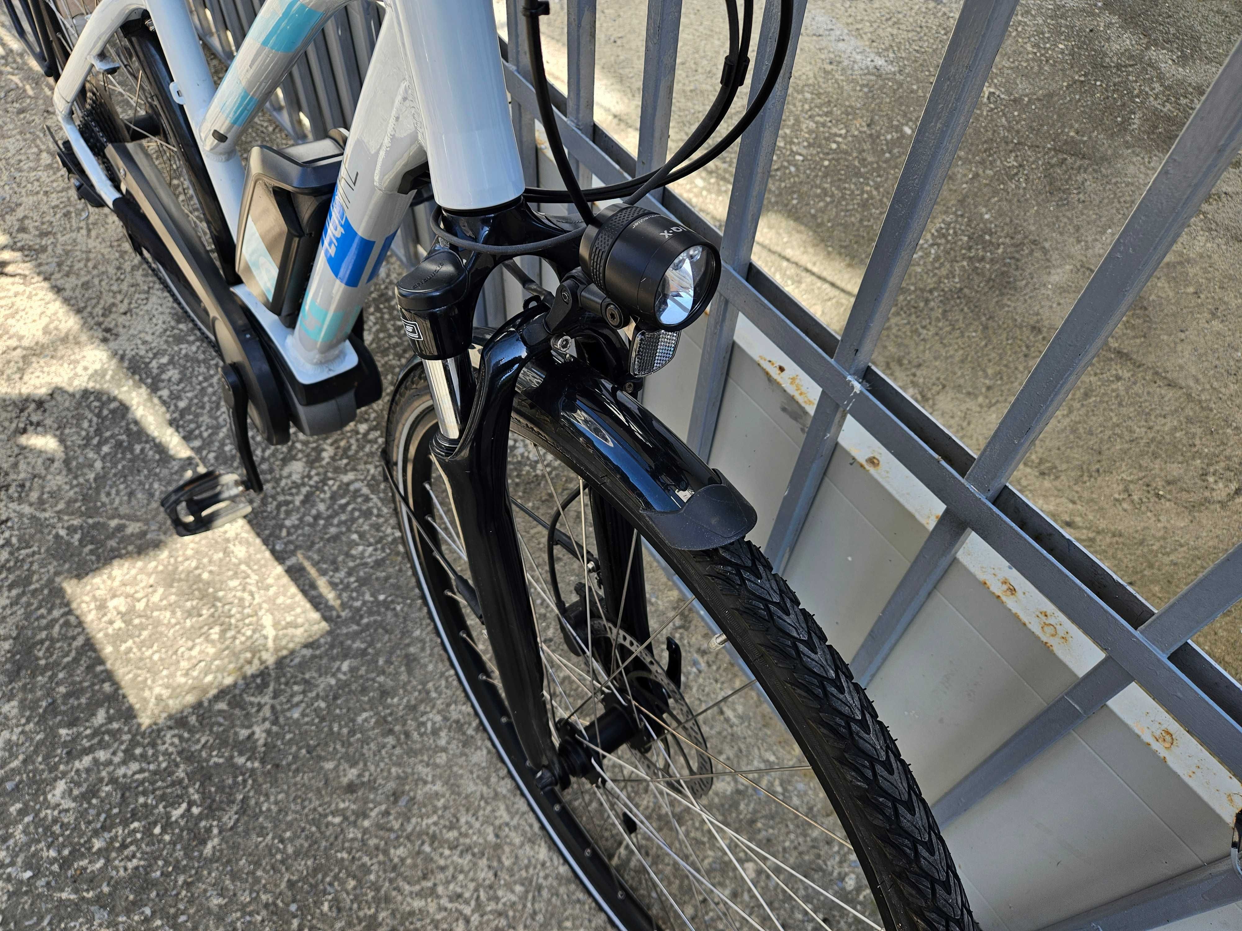 Електрически велосипед 28 цола LIQBIKE