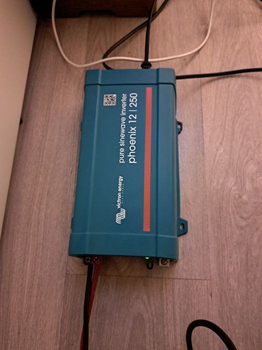 Invertor Victron 12V 250W