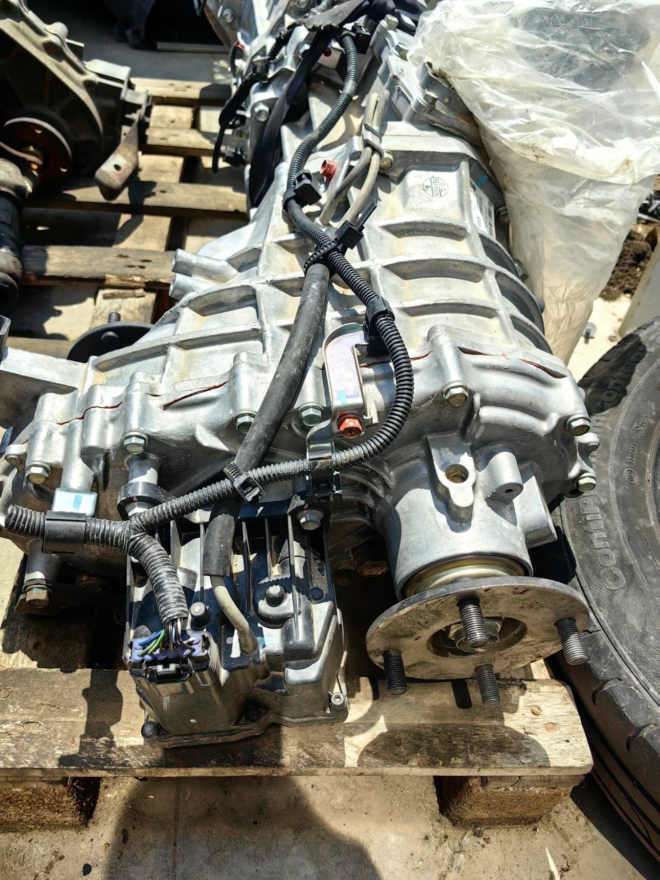 Ръчна скоростна кутия с раздатка Mitsubishi L200 2.4 DiD 2018г 6ск