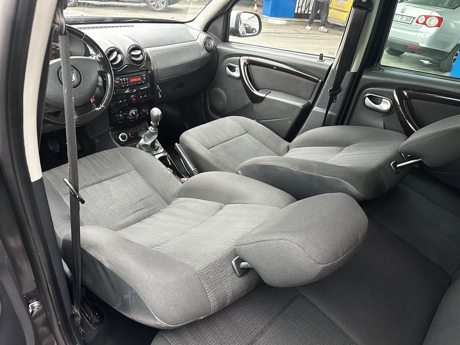 Dacia Duster an 2011, 4x4, 1.5 dci, 120000 km reali,