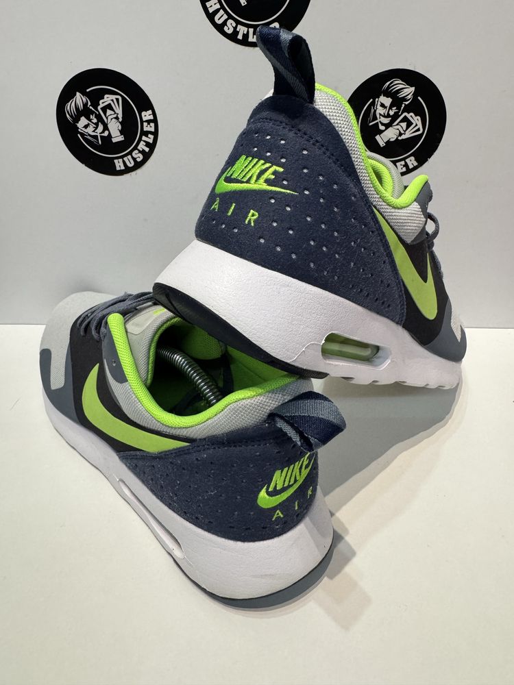 Маратонки NIKE AIR MAX TAVAS.Номер 44.5