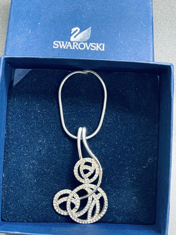 Бижута Calvin Klein, Swarovski, Мънисто