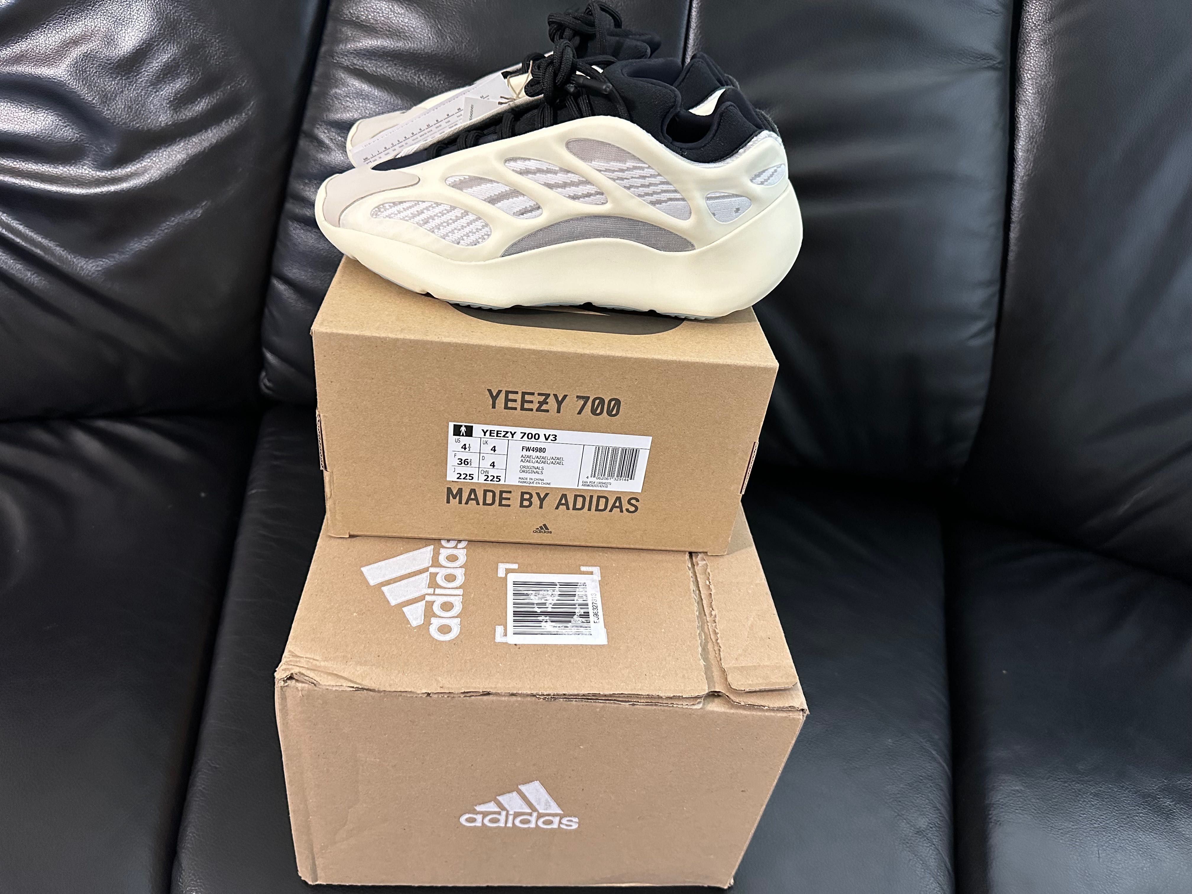 Yeezy 700 V3 Azael Adidas Original