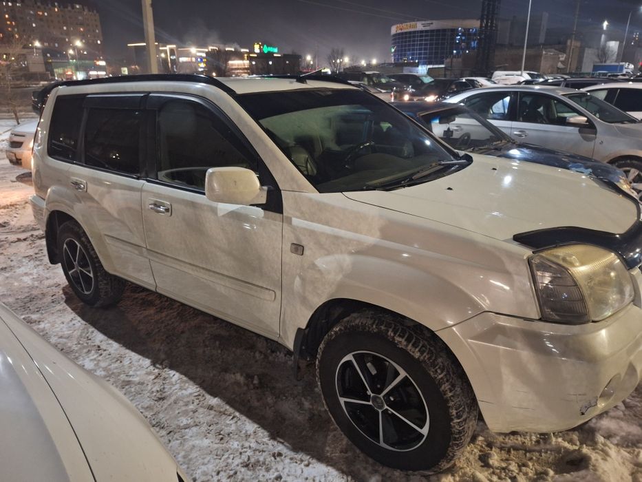 Автомобиль Nissan x Trail