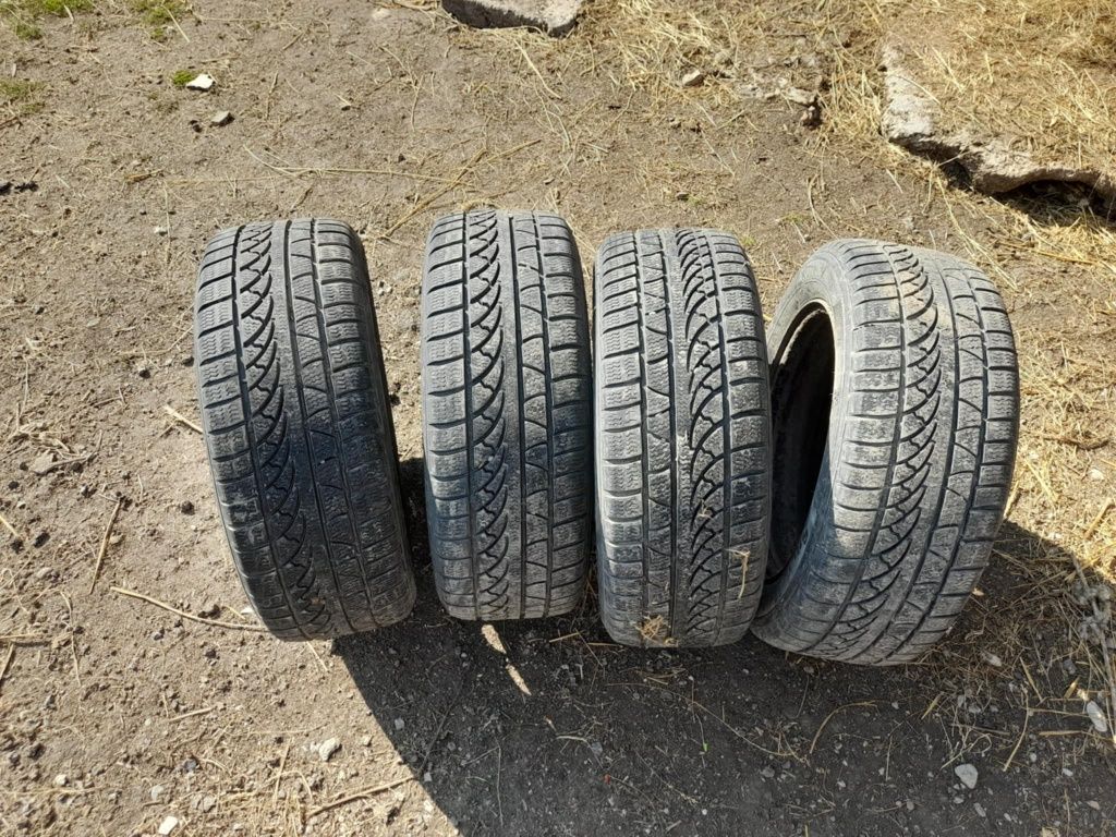 Продавам зимни гуми Петлас