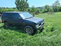 Vând Nissan terano 1  2.7