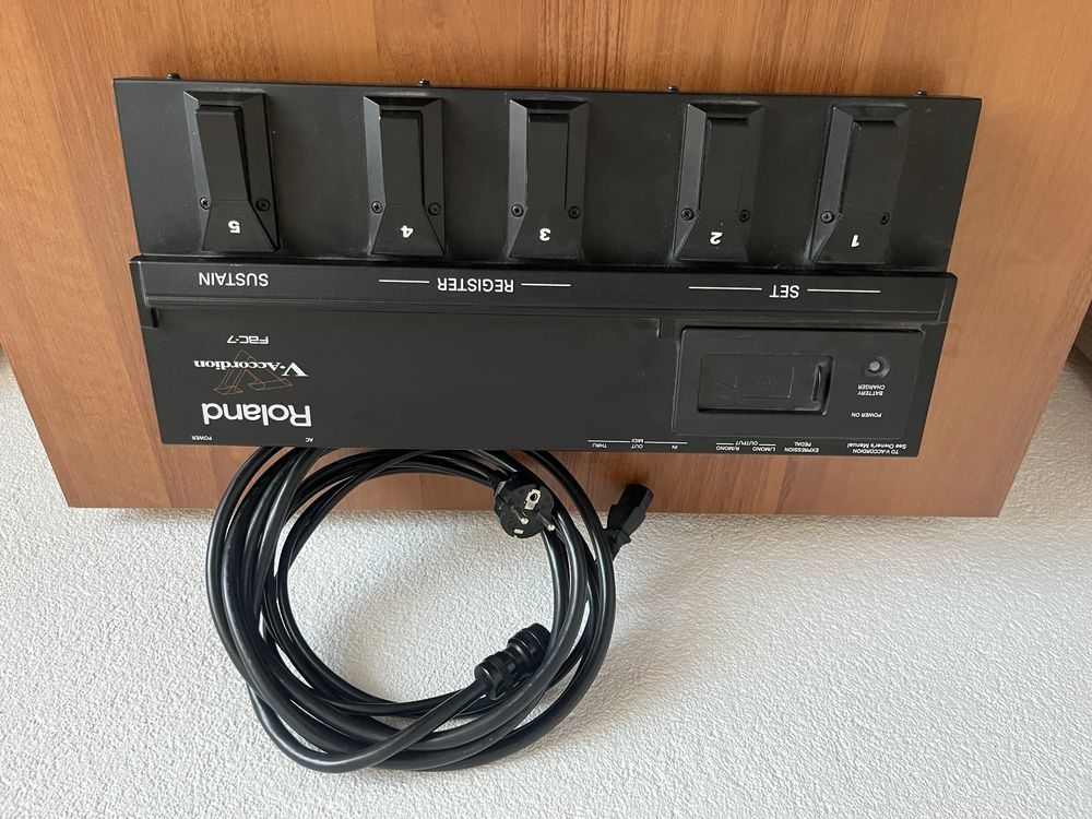 Акордеон Roland FR-7x