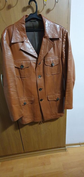 Дизайнерско ЯКЕ от естествена кожа.