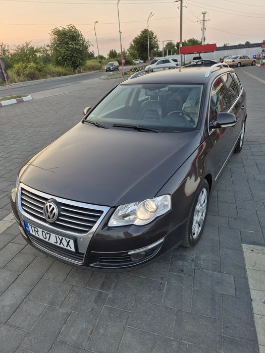 Vand VW Passat deosebit highline Full option cu piele
