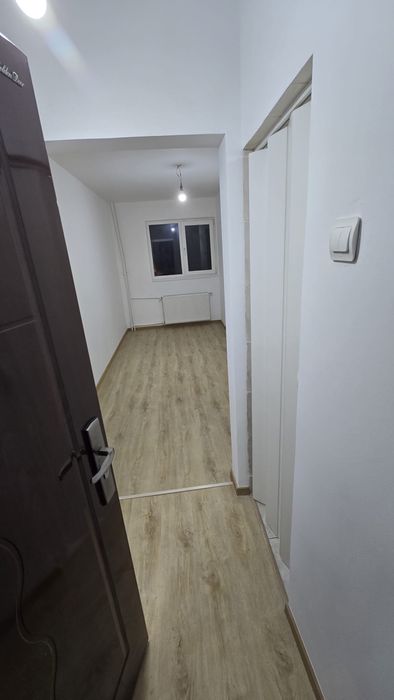 Vand garsoniera din constructie !