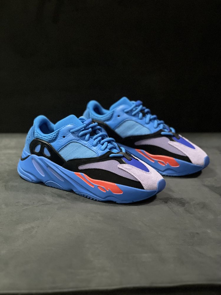 Adidasi Adidas Yeezy 700 Blue