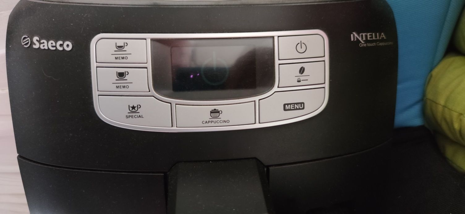 Saeco intelia one touch cappuccino кафе автомат уникален