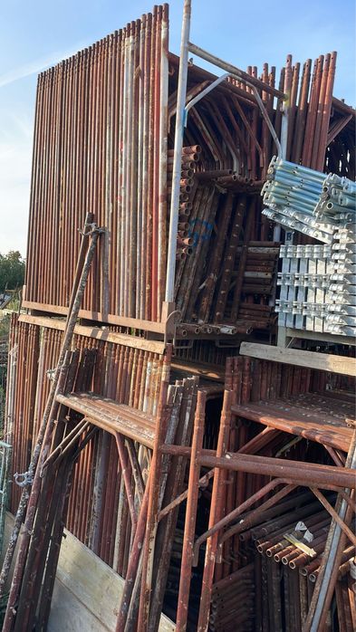 Lot 1500 mp schela metalica import Italia